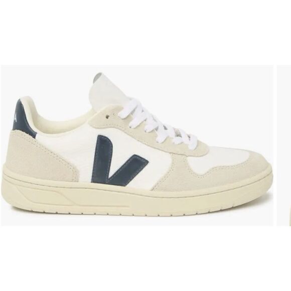 Veja V-10 Sneaker in White/ Nautico Size 11.5 - Picture 1 of 11